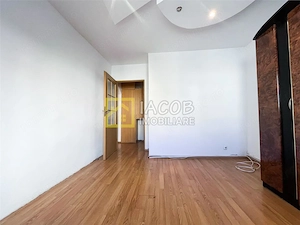 Apartament 3 camere decomandate | Etaj 1 | Str. Tudor Vladimirescu, Moinesti - imagine 4