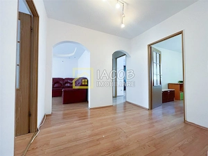 Apartament 3 camere decomandate | Etaj 1 | Str. Tudor Vladimirescu, Moinesti - imagine 3