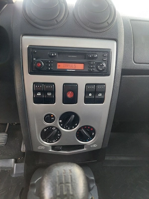 Dacia Logan 1,4 2007 de vânzare  - imagine 7