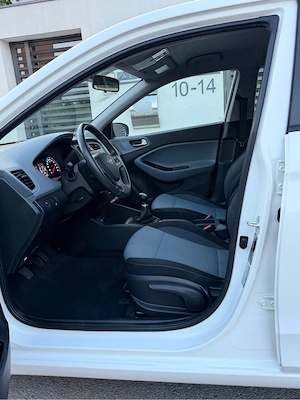 Hyundai I20 2019 cu doar 100.000KM reali verificabili!   Cumpărată de nouă din Reprezentanta Hyundai - imagine 5