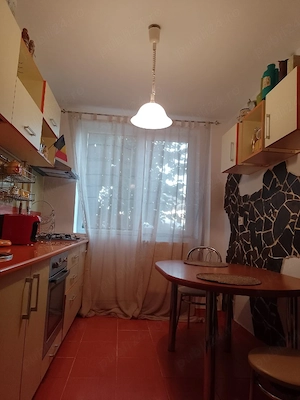 Închiriez apartament - imagine 9