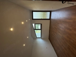 Casa de vânzare in DRĂGUȚEȘTI, GORJ   teren, garaj si acces la DN66 - imagine 2
