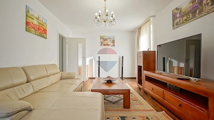 Apartament cu 3 camere de închiriat în zona Tractorul - imagine 3