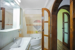 De vânzare apartament cu 3 camere, Strada Moldovei - Rogerius - imagine 11