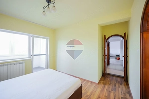De vânzare apartament cu 3 camere, Strada Moldovei - Rogerius - imagine 9