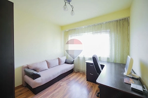 De vânzare apartament cu 3 camere, Strada Moldovei - Rogerius - imagine 12
