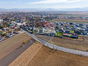 Teren intravilan 824 mp, Hărman, toate utilitățile + curent trifazic - imagine 12