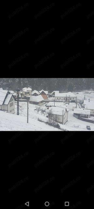 Vând casa(pensiune) la primul nevel cu spatii birouri.. Și teren 1000 m - imagine 2