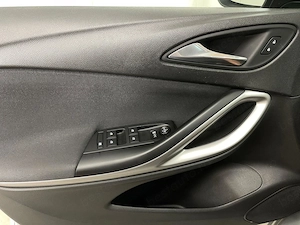 Opel Astra - imagine 18
