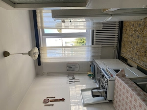 De închiriat apartament 3 camere semidecomandat, complet utilat,  et 4, 2 balcoane, 300 Eu, negociab - imagine 3