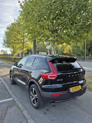 Volvo XC40 T2 Automatic Dark Plus  - imagine 2