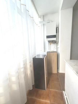 Apartament 3 camere Craiovei, etaj 2, centrala proprie, mobilat și utilat, - imagine 7