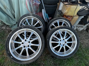 jante bmw f10 pe 20 cu. auciucuri nichelate arata bine 