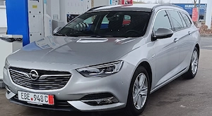 vând Opel insignia B 