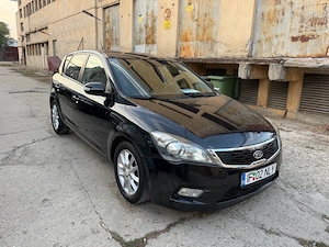 Kia Ceed Facelift 2010   1.6 CRDi 90 CP   Climatronic   Pilot automat - imagine 2