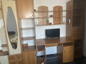 Închiriez apartament in spatele Colegiului Nat. Petru Rares  - imagine 2