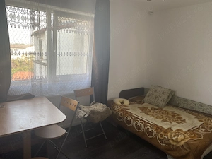 Închiriez apartament in spatele Colegiului Nat. Petru Rares 