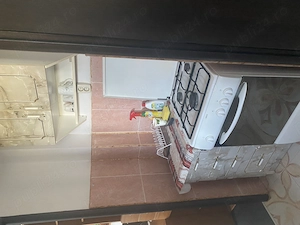 Închiriez apartament in spatele Colegiului Nat. Petru Rares  - imagine 7