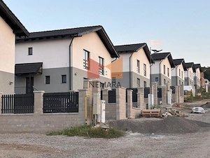 Casă duplex 3-4 camere Livezeni, 350 mp teren