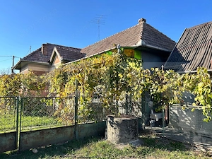 Casa de vanzare in satul Murgesti, comuna Acatari - imagine 4