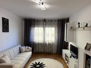 ap renovat 2 camere Vasile Aaron str Muncel  - imagine 2