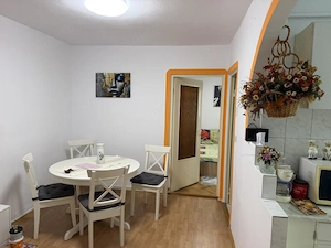 ap renovat 2 camere Vasile Aaron str Muncel  - imagine 4