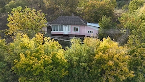 Casa de vanzare, 74 mp, teren 2.982 mp, zona Costuleni – DN28