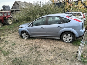 Piese Ford Focus 1.6 benzina - imagine 2