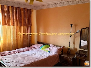 Apartament 3 camere decomandate zona KM 4-5