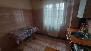 Inchiriez apartament 2 camere  zona Sagului