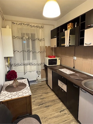 Inchiriez apartament 2 camere,renovat. - imagine 8