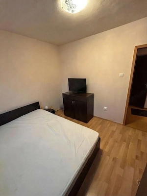 Etaj 2 cu 2 bai, centrala propie in bloc anvelopat - imagine 3