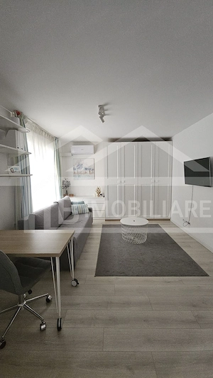 Apartament cu o camerea, 37mp, garaj , Zona Crinului Residence