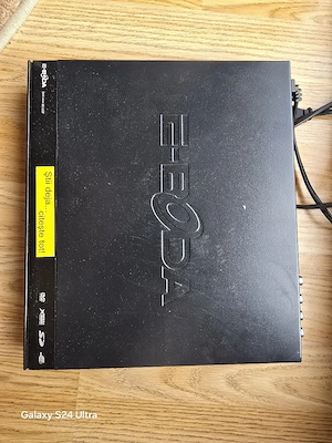 Vând DVD player cu USB marca Eboda