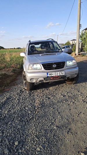 Suzuki grand vitara atenție,masina nu are rugin import italia