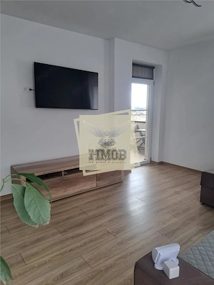 Apartament 2 camere decomandat terasa si parcare zona Lazaret - imagine 5