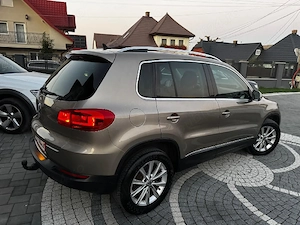 VW Tiguan 2010 2.0 Tdi Cutie de viteza automata cu padele volan - imagine 2