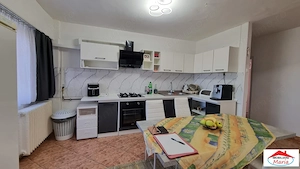 Apartament 5 camere zona Soarelui 105000 Euro - imagine 10
