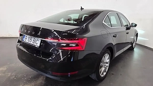 Skoda Superb - imagine 14
