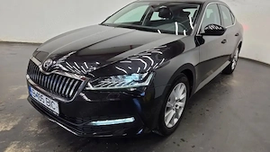 Skoda Superb - imagine 11