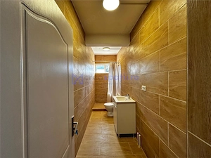 Spatii birouri, depozitare de la 10mp la 250mp, Tomesti, zona Fabrica Bere 7 Coline - imagine 14