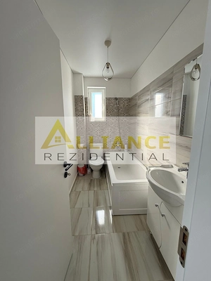 STUDIO DE INCHIRIAT - 36 MP - PARCARE - SECTOR 4 - 400€ - imagine 8
