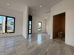 Casa nouă Zimandcuz la 10km de centrul orasului - imagine 3