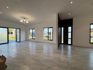 Casa nouă Zimandcuz la 10km de centrul orasului