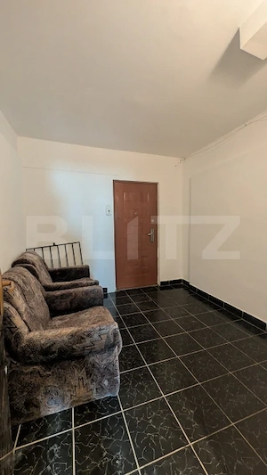 Apartament 4 camere decomandat, 2 băi, parter, zona Caraiman
