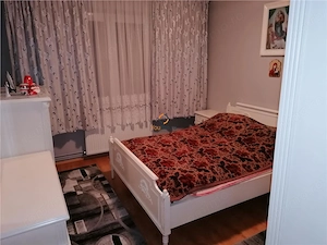 Apartament 3 Camere Decomandat cu Centrala zona Olimpia - imagine 1
