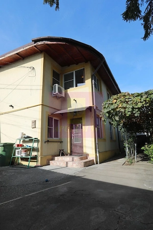 Casa, 5 camere si curte, locatie centrala in Pantelimon, Ilfov