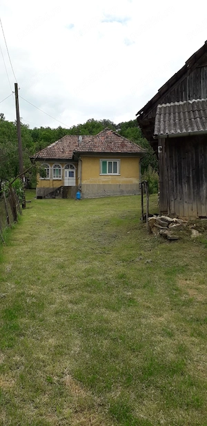 Casa de vânzare la țară 