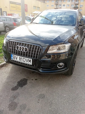 Audi Q5.         .