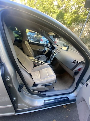 Volvo S40 1.6 diesel 2010 - imagine 8